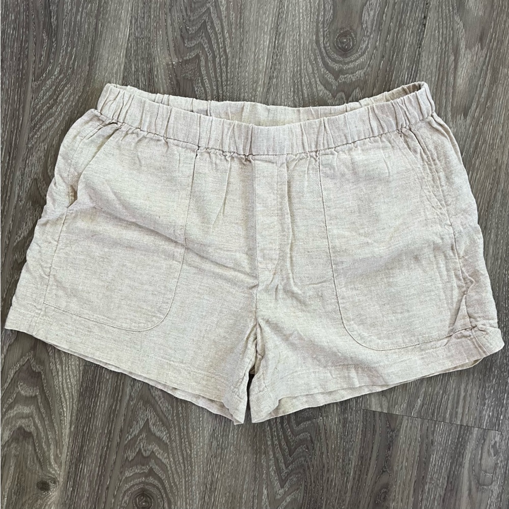 Banana Republic Linen-Blend Elastic Waist Cream Shorts
